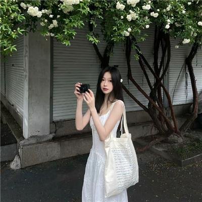 夏天19岁的肖像
